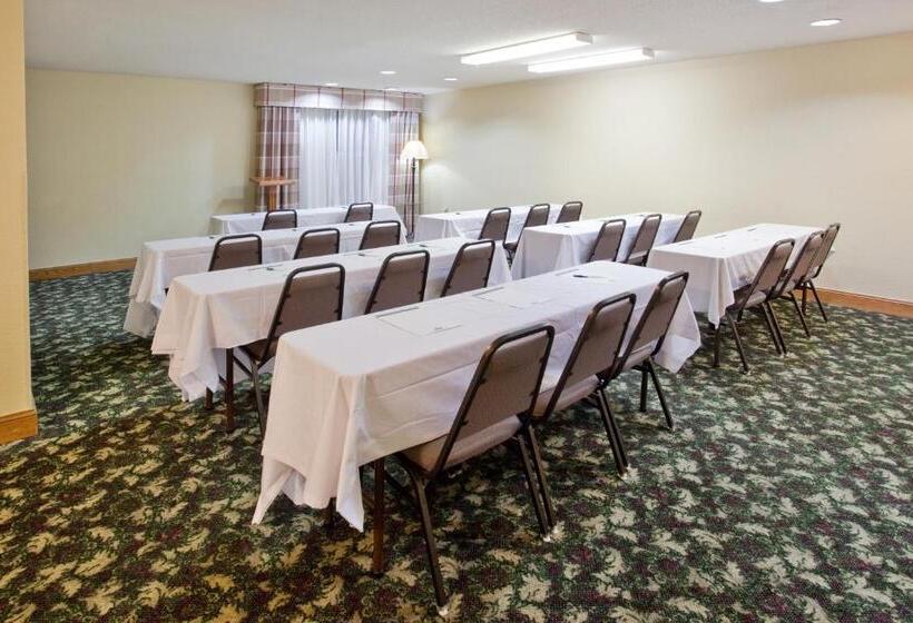 فندق Country Inn & Suites By Radisson, Hiram, Ga