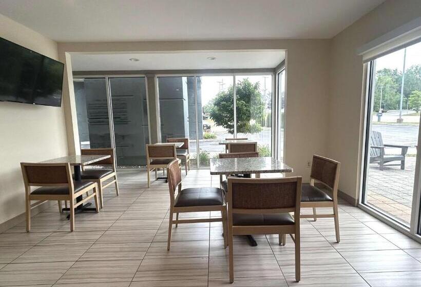 בית מלון כפרי Best Western Erie Inn & Suites