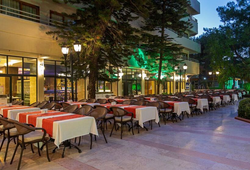 هتل Fun & Sun Family Club Saphire