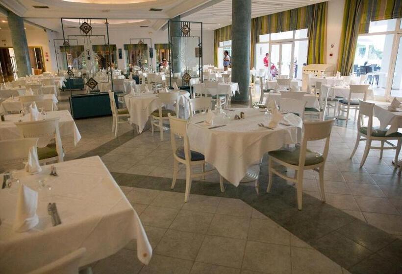 בית מלון כפרי Royal Tulip Taj Sultan