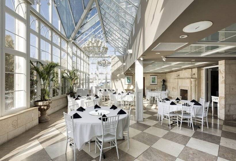 هتل Holiday Inn   Bloomington W Msp Airport Area, An Ihg