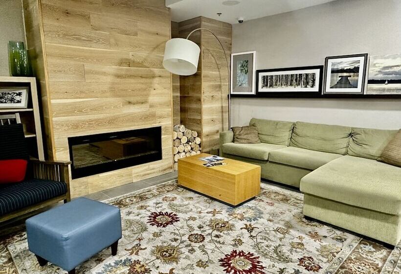 فندق Radiant Inn And Suites