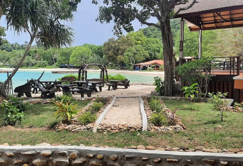 فندق Phi Phi Natural Resort