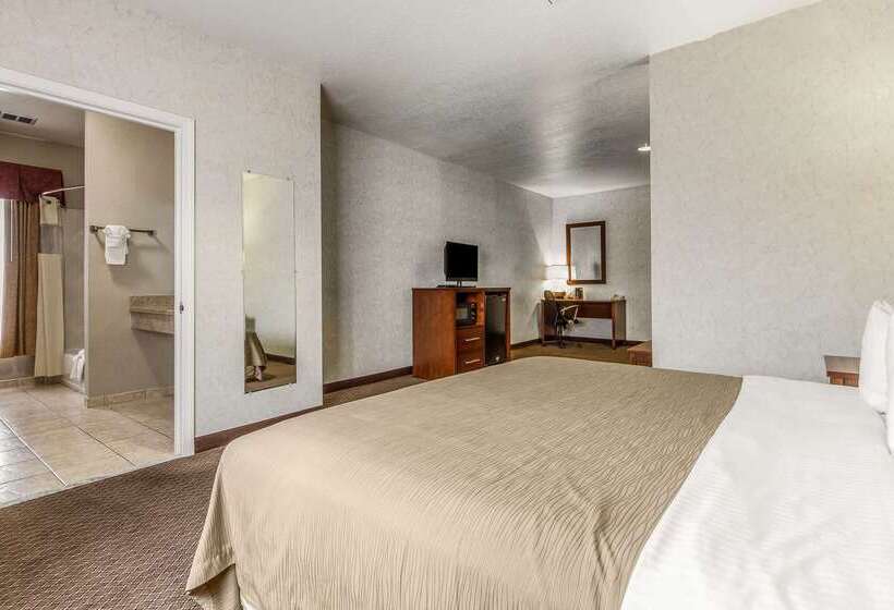 هتل Quality Inn