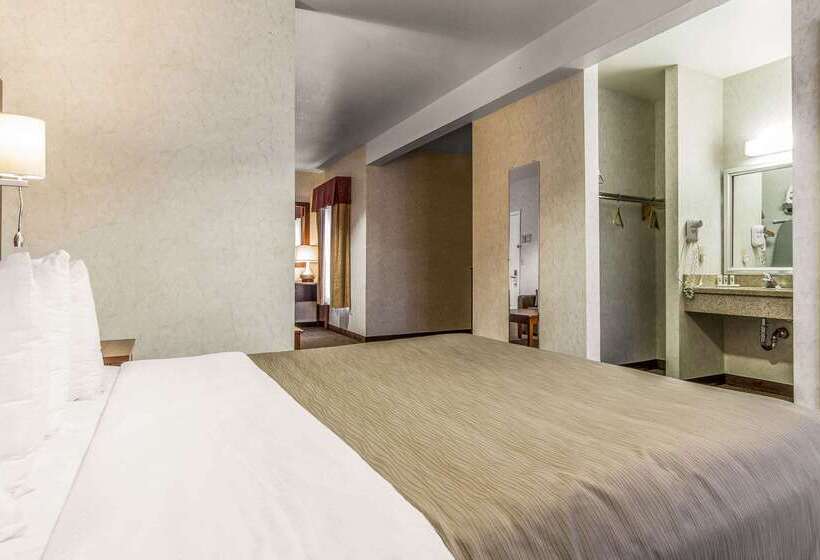 هتل Quality Inn