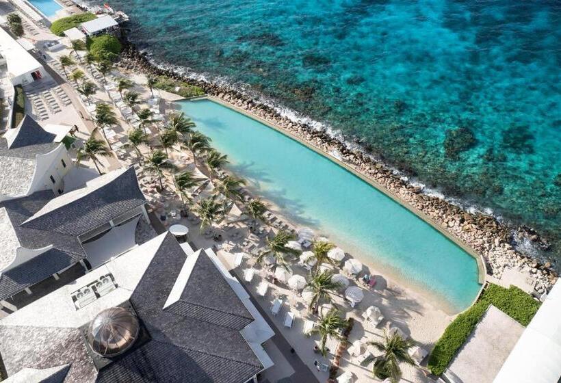 Papagayo Beach Resort