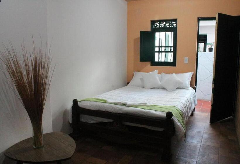 هتل El Remanso De La Villa