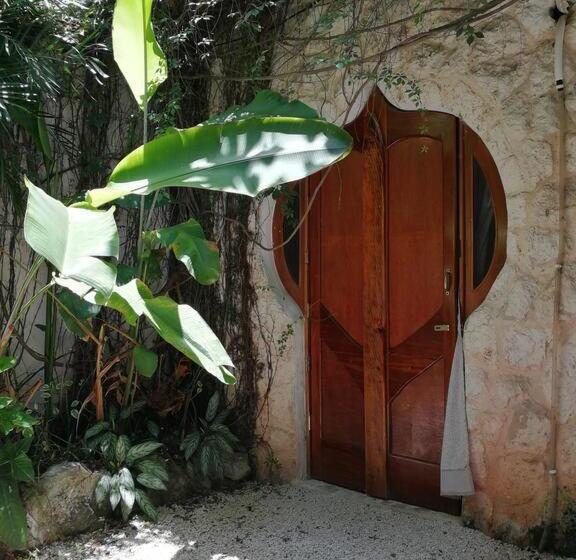 هتل La Quinta Orquídea