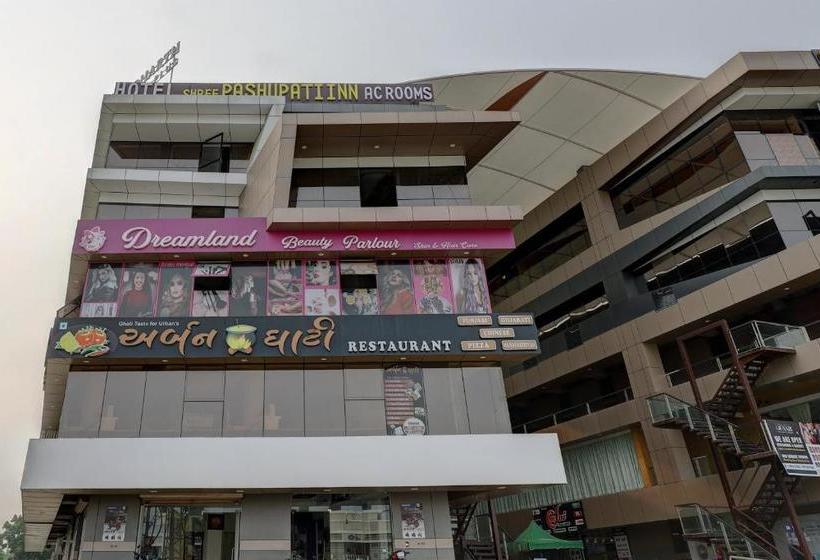 호텔 Oyo 75791  Shree Pashupati Inn