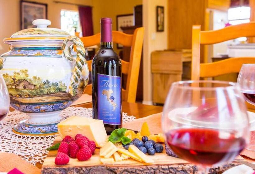 פנסיון Aterno Vineyard, Guest House
