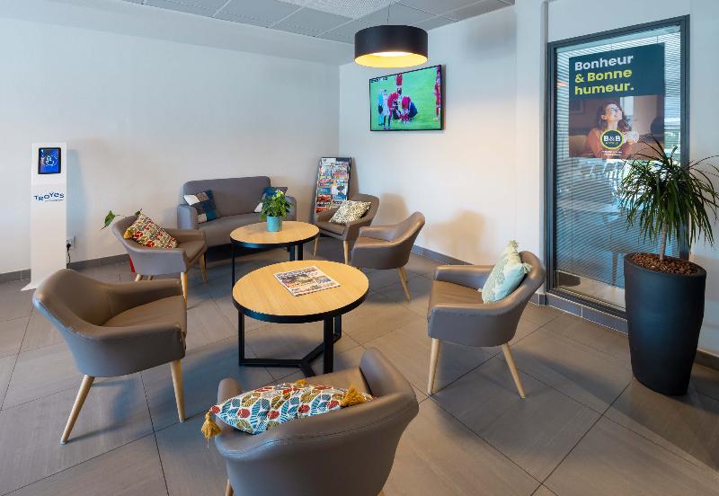 B&b Hotel Troyes Magasins D Usine