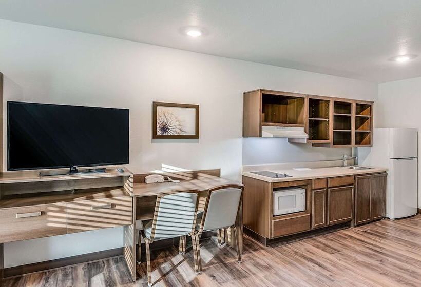 هتل Woodspring Suites West Des Moines