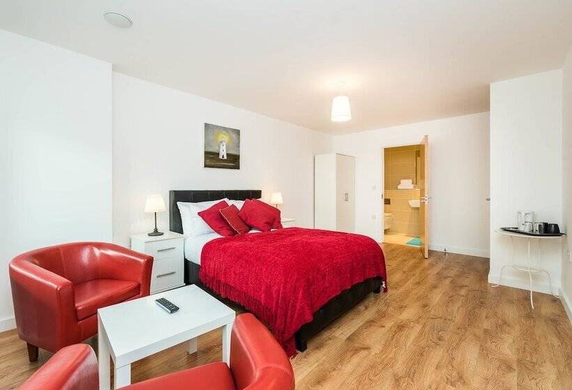 پانسیون Greens End House