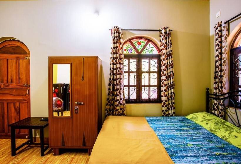 پانسیون Santana Guest House