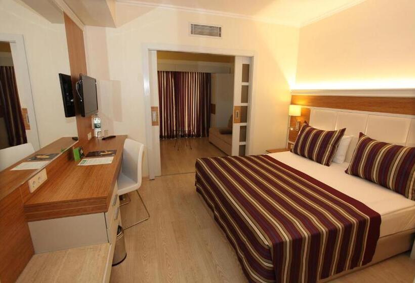 هتل Aqi Pegasos Royal