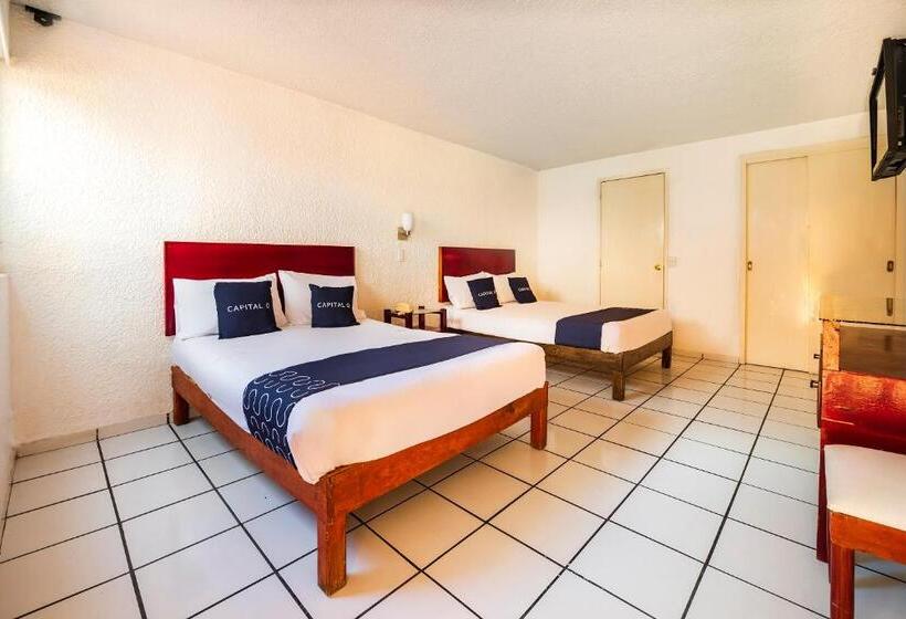 فندق Capital O Colón, Ciudad Guzmán Jalisco