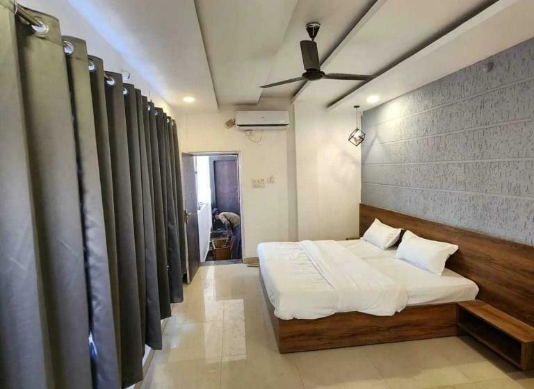 酒店 Oyo 29168 Harshit Regency