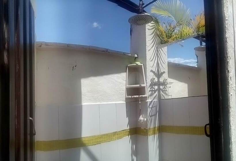 هاستل Urban Hostal San Gil  Piscina Restaurante Bar