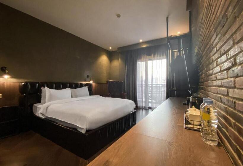 בית מלון כפרי Check Inn Phnom Penh Bkk1