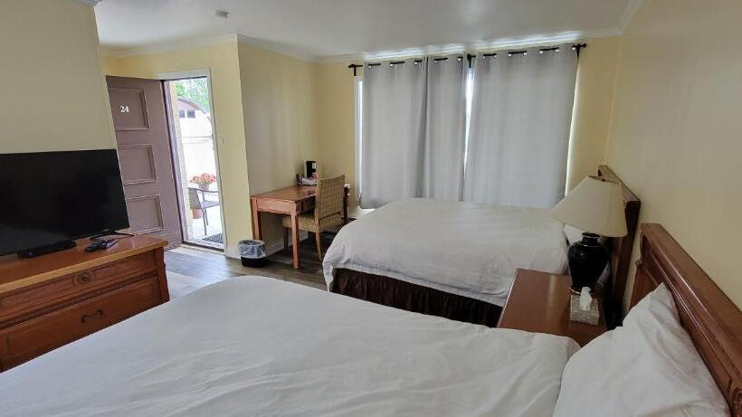 מוטל North Shore Wayside Inn