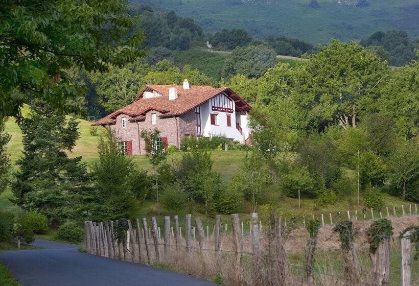 فندق Auberge Ostapé