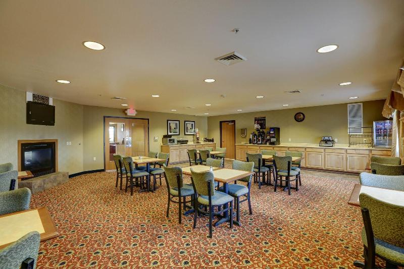 Boarders Inn & Suites By Cobblestone Hotels   Shawano