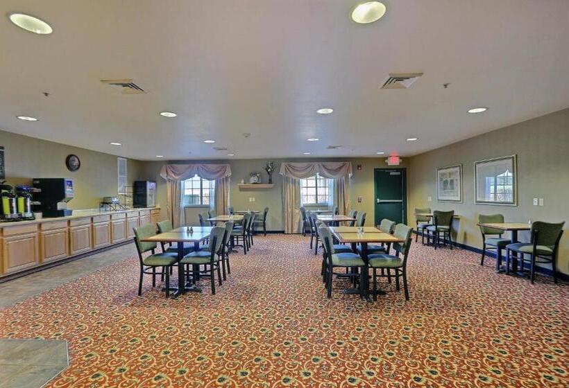 Boarders Inn & Suites By Cobblestone Hotels   Shawano