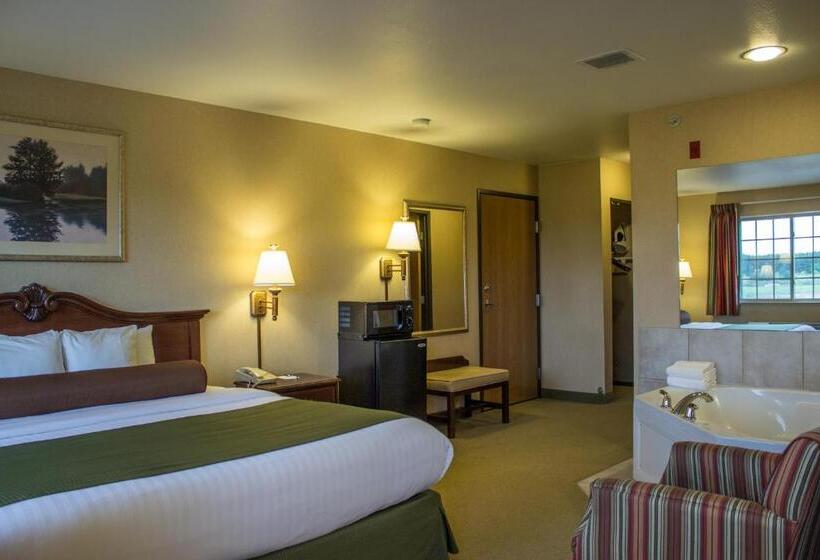 Boarders Inn & Suites By Cobblestone Hotels   Shawano