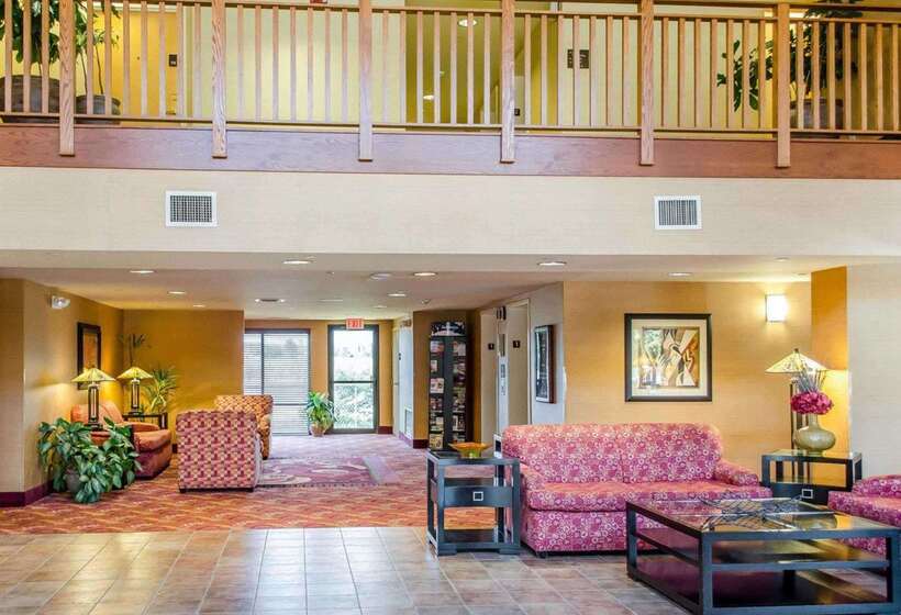 酒店 Comfort Inn & Suites