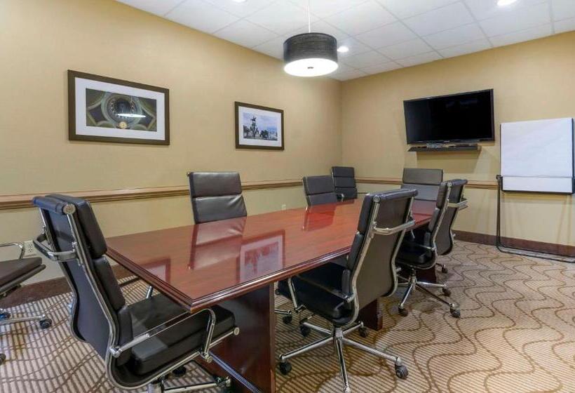 Отель Comfort Inn & Suites Christiansburg I 81