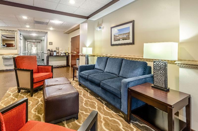 Отель Comfort Inn & Suites Christiansburg I 81
