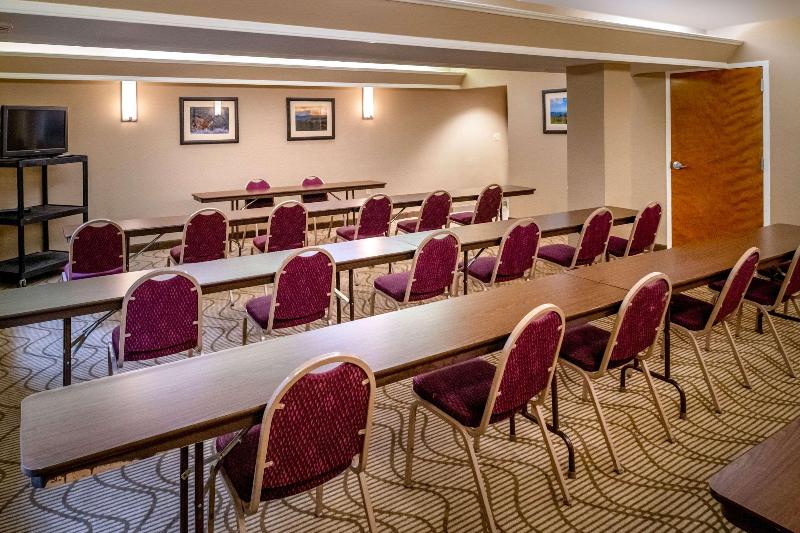 酒店 Comfort Inn & Suites