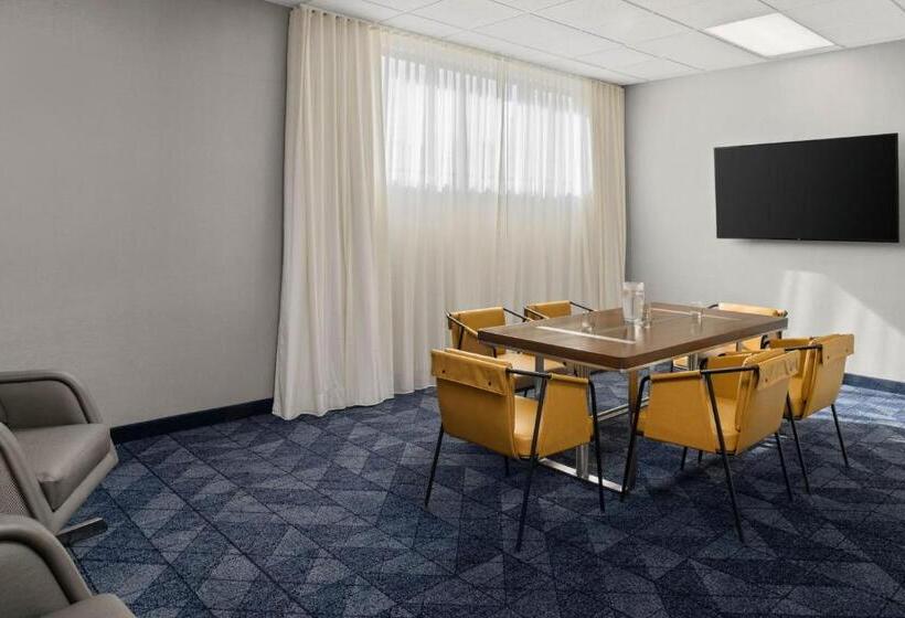 בית מלון כפרי Courtyard Boise Downtown