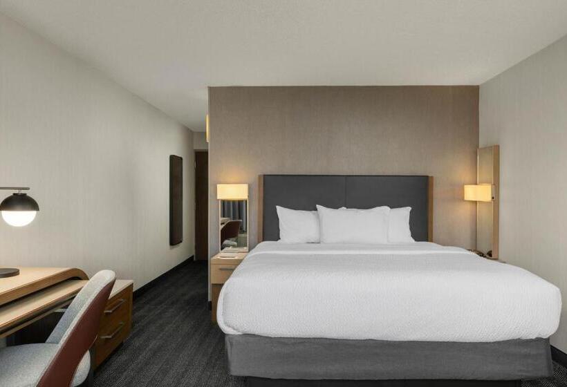 בית מלון כפרי Courtyard Boise Downtown