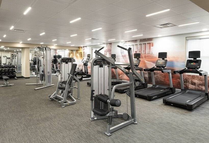 هتل Courtyard By Marriott Charlottesville   University Medical Center