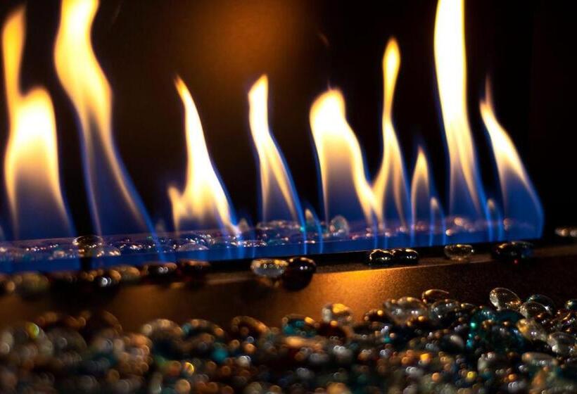 هتل Courtyard By Marriott Cincinnati Airport