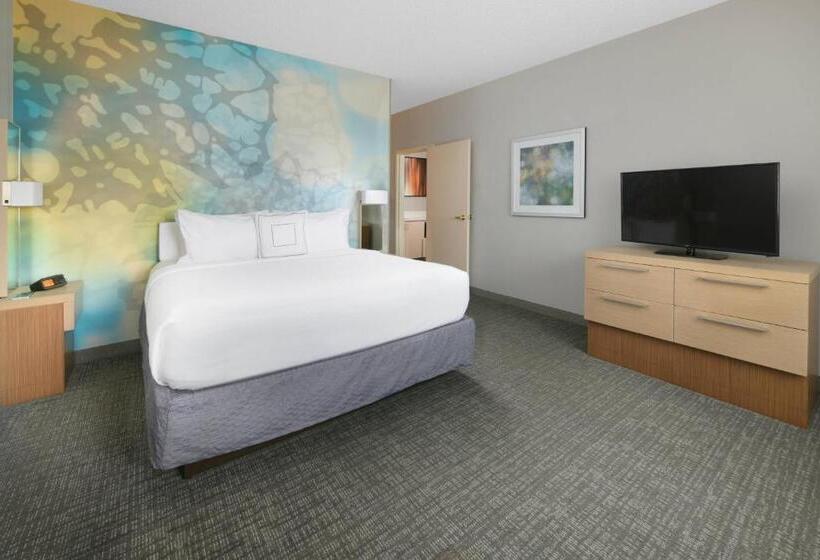 هتل Courtyard Dallas Addison Quorum Drive