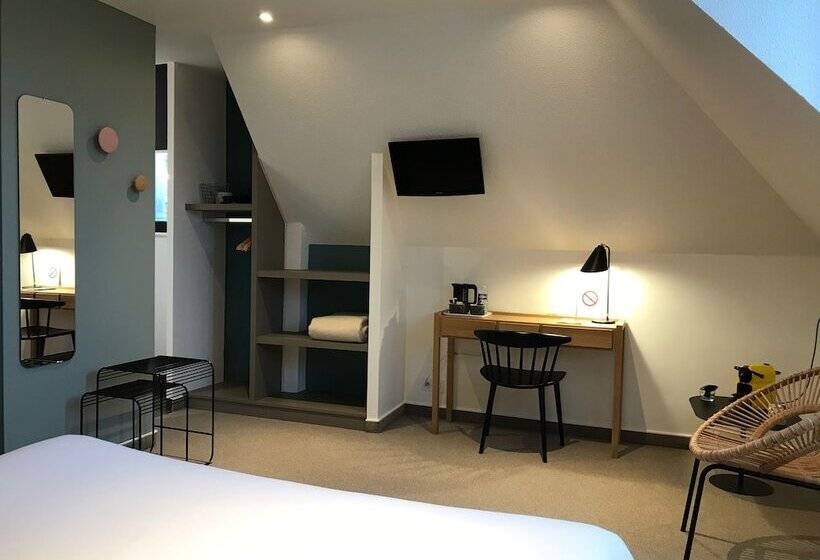 Отель De France