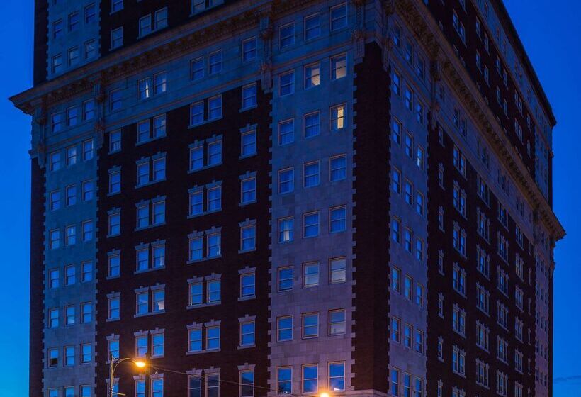 فندق Doubletree By Hilton Utica