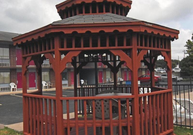 هتل Express Inn Eureka Springs