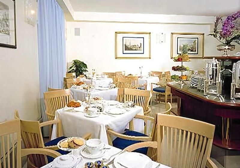 هتل Foscari Palace