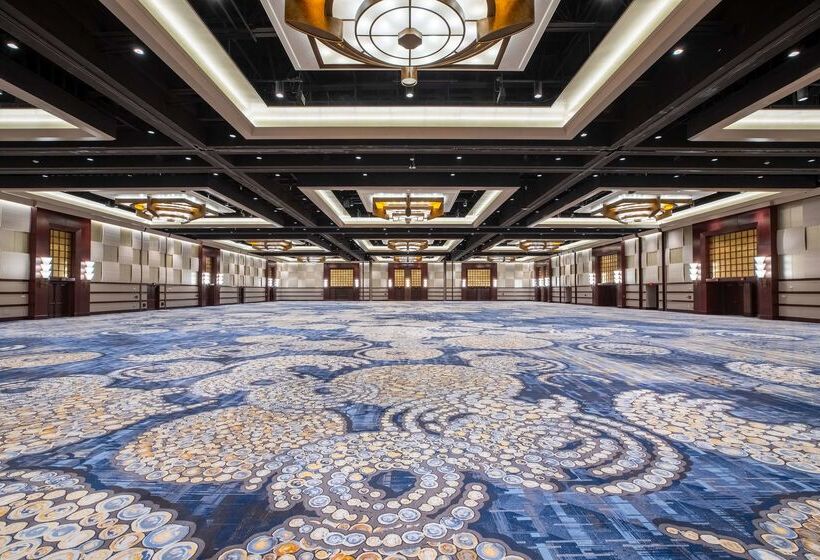 هتل Hilton Americashouston