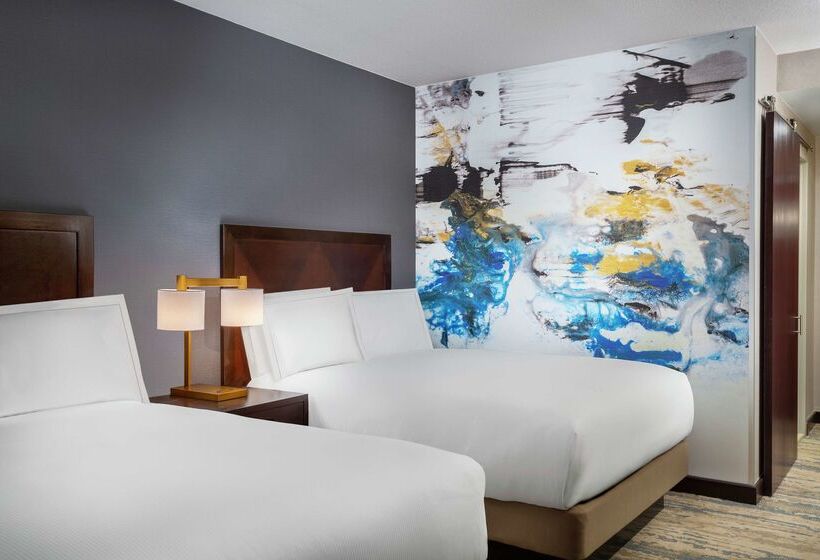 هتل Hilton Americashouston