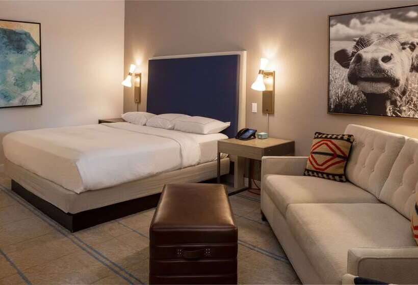 هتل Hilton Austin Airport