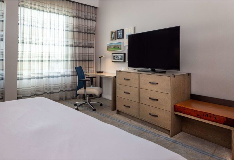 هتل Hilton Austin Airport