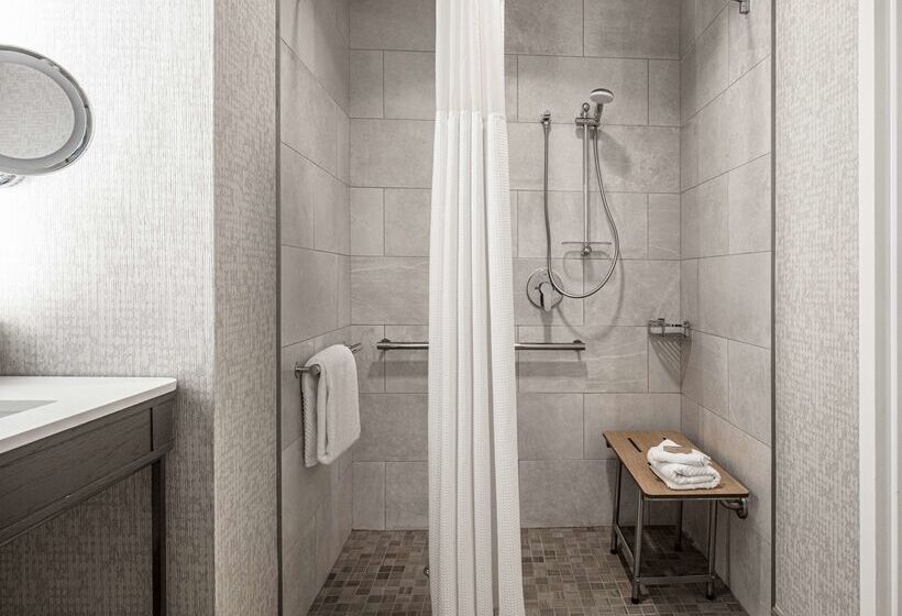 هتل Hilton Austin Airport