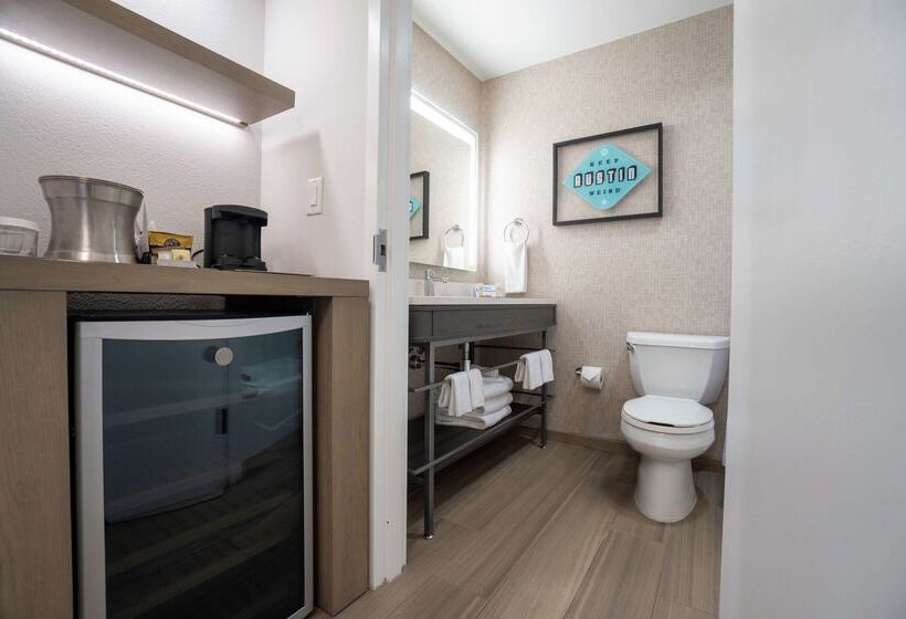 هتل Hilton Austin Airport