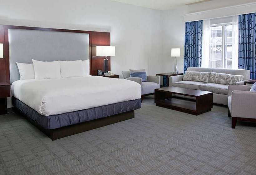 בית מלון כפרי Hilton Scranton & Conference Center