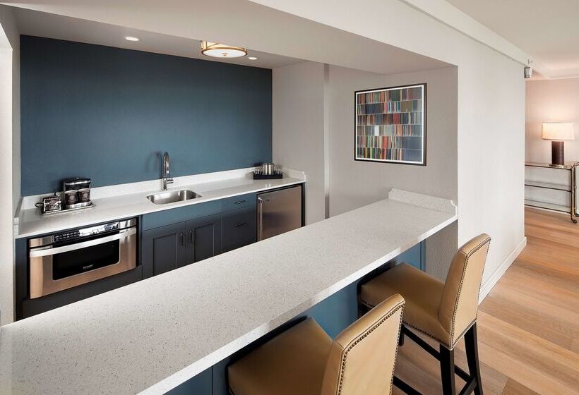 هتل Hilton University Of Florida Conference Center Gainesville