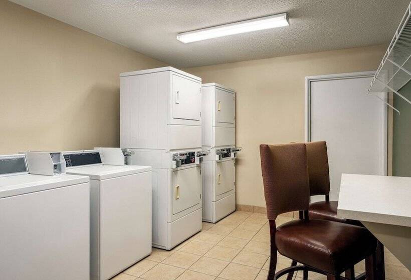 فندق Homewood Suites Erie
